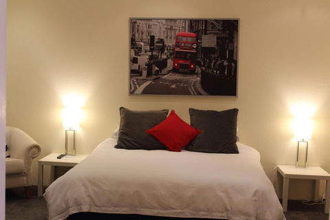 Gundaroo Manor Bed & Breakfast - Hervey Bay Accommodation 6