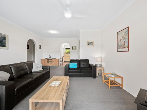 Hawaiian Gardens Unit 22 - Hervey Bay Accommodation 1