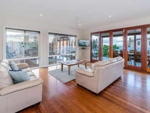 Seagrass House Great House Near The Beach - Tourism Hervey Bay 2