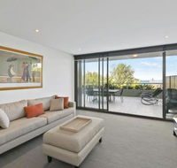 LORNE CHALET APARTMENT 36 Central Location - Hervey Bay Accommodation