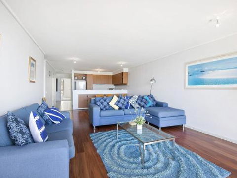 APARTMENT 11 PACIFIC APARTMENTS - Hervey Bay Accommodation 6