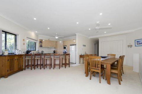 Al Mare No 2 42a - Tourism Hervey Bay 2