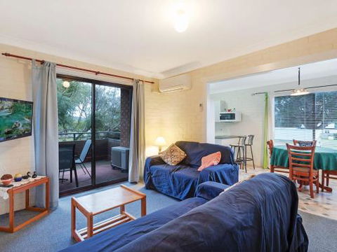 Apollo Unit 23 - Hervey Bay Accommodation 5