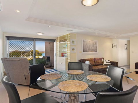 Garden Apartment At Forster Tower - Hervey Bay Accommodation 3