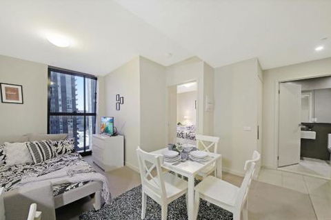A Homely CBD Apt On Collins Near Southern Cross - Hervey Bay Accommodation 2