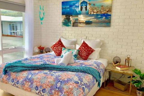 PARADISE COURT VILLA 1 Free Wifi - Tourism Hervey Bay 5