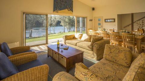 Atlantis On Lake Conjola Sandra St. 1 Lake Conjola - Tourism Hervey Bay 3