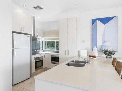 Relax In Stylish Comfort Sunshine Beach - Tourism Hervey Bay 2