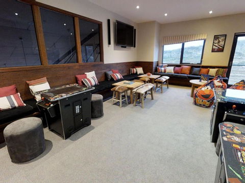 Apartment 5 The Stables Perisher - Tourism Hervey Bay 1