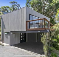 Bay Views Lorne - Hervey Bay Accommodation