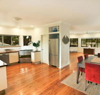 River Breeze 60 Wooli Street Yamba. Linen Unlimited Wi Fi Just listed. - Tourism Hervey Bay