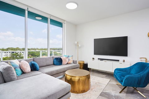 Luxurious 2bed 2bath APT With Parking@southport - Hervey Bay Accommodation 4