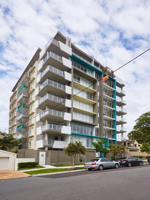 Luxurious 2bed 2bath APT With Parking@southport - Hervey Bay Accommodation 0