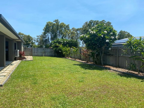 Cooya Beach Ultimate Tropical Getaway - Hervey Bay Accommodation 4