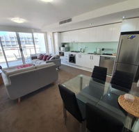 just listed Bolton St. 1br 350m walk to Newcastle beach  Wifi end Eand - Hervey Bay Accommodation