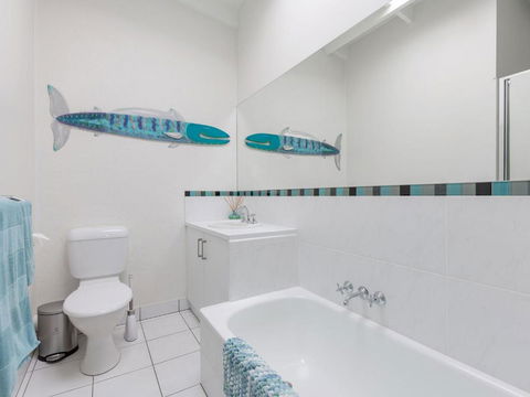 Absolute Beachfront - Tourism Hervey Bay 4