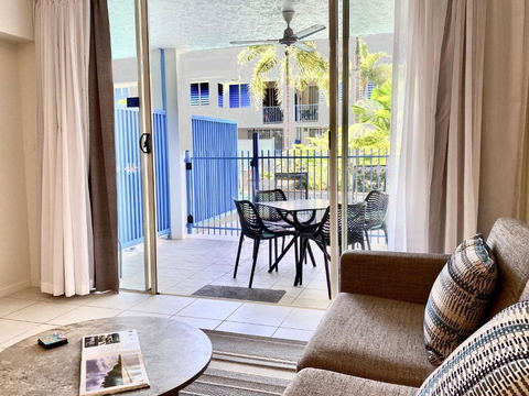 Lagoons Swim Out 2 Bedroom - Tourism Hervey Bay 2