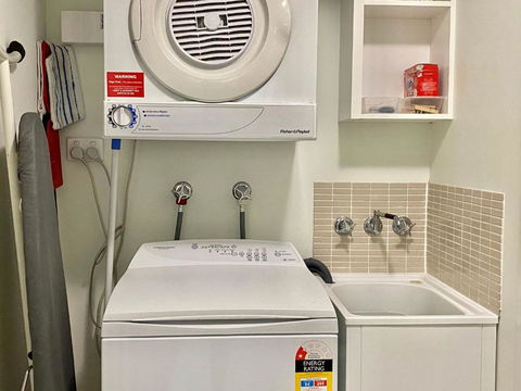 Lagoons Swim Out 2 Bedroom - Tourism Hervey Bay 5