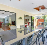 Aussie Beach House - Hervey Bay Accommodation