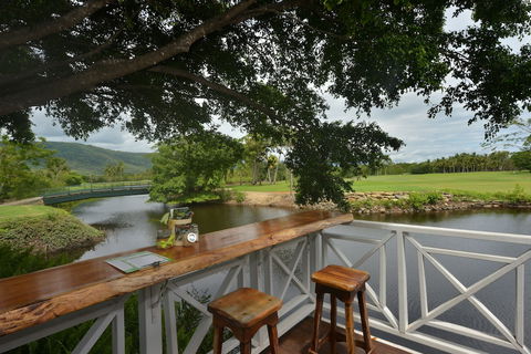 Seascape Holidays â€“ 3 Reef Terraces On St Crispins - Tourism Hervey Bay 0