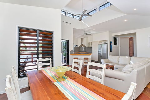 Beachcomber Holiday House - Hervey Bay Accommodation 5