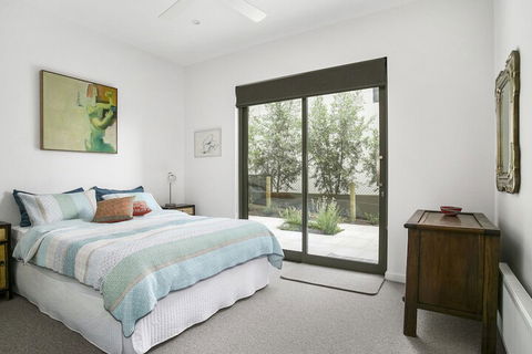 Lansdowne Villa - Tourism Hervey Bay 2