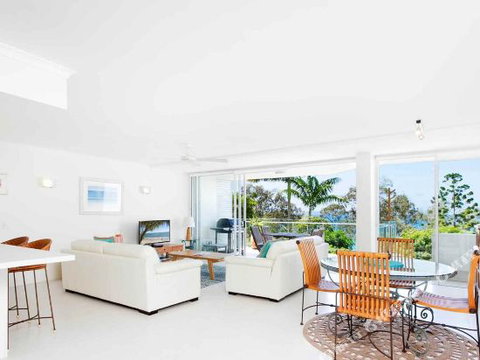 R & W Noosa Holidays 2 25 Allambi Rise - Hervey Bay Accommodation 4