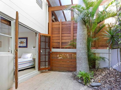 R & W Noosa Holidays 2 25 Allambi Rise - Hervey Bay Accommodation 6