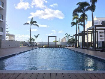 Gold Coast Broadbeach Holiday 2bed2bath Walk To Beach+parking Qbr004 - Hervey Bay Accommodation 1
