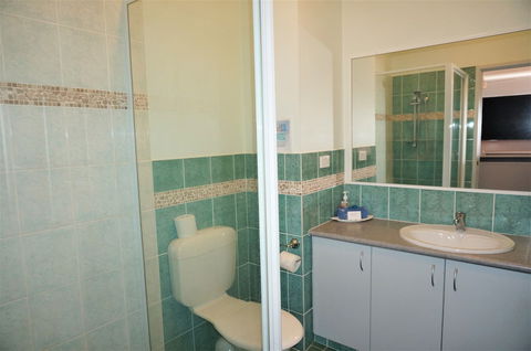 Ningaloo Breeze Villa 6 - Tourism Hervey Bay 4