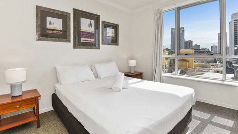 Holiday Holiday Chevron Renaissance - Hervey Bay Accommodation 1