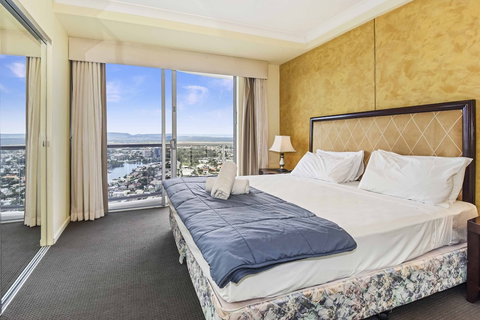 Holiday Holiday Chevron Renaissance - Hervey Bay Accommodation 3