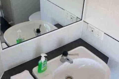 Affordable Unit Minutes To The Heart Of Surfers Paradise - Tourism Hervey Bay 6