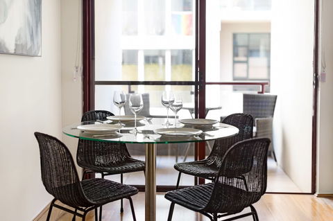 Modern 1 Bdrm In Vibrant Darlinghurst - PEL - Hervey Bay Accommodation 2