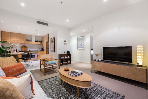 Auguste 2 BDR Melbourne Apartment - Tourism Hervey Bay 5