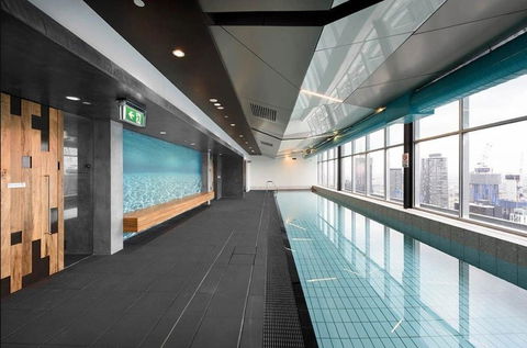 Auguste 2 BDR Melbourne Apartment - Tourism Hervey Bay 1