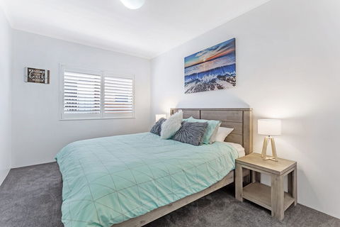 Zenith Unit 7 / 10 Messines Street - Hervey Bay Accommodation 6