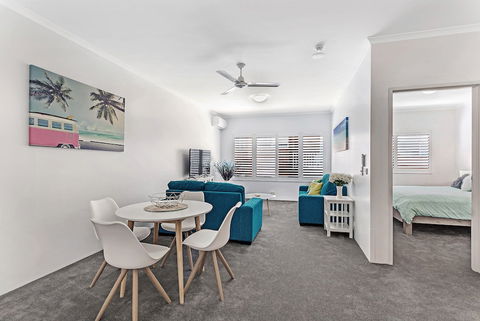 Zenith Unit 7 / 10 Messines Street - Hervey Bay Accommodation 4