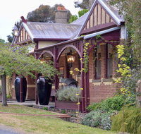 The Eaglehawk Country House Hotel Maldon - Hervey Bay Accommodation