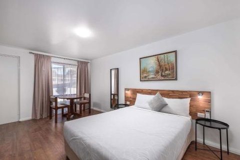 Econo Lodge Lilydale - Hervey Bay Accommodation 0