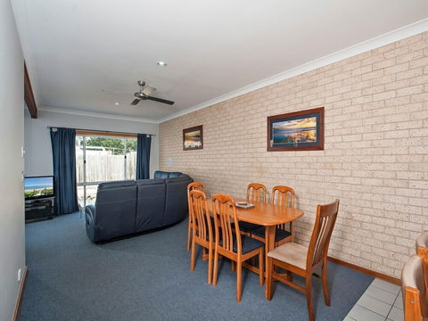 Portside, 2/6 Church Street - Hervey Bay Accommodation 4