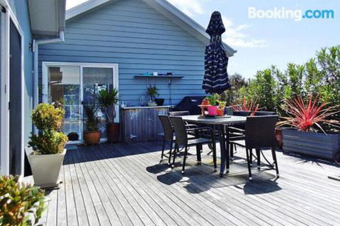 Allure - Hervey Bay Accommodation 0