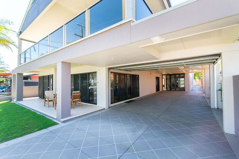 Magical Holiday Home Welsby Pde Bongaree - Hervey Bay Accommodation 2