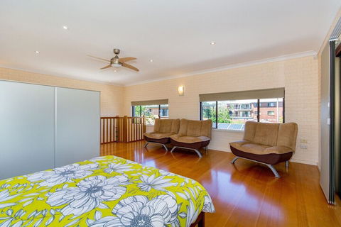 Magical Holiday Home Welsby Pde Bongaree - Hervey Bay Accommodation 6