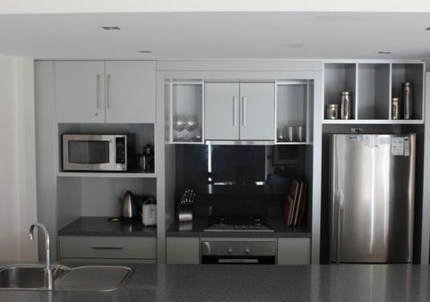 Ropers Apartments - Hervey Bay Accommodation 2