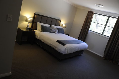 Riverside Oaks Golf Resort - Hervey Bay Accommodation 2