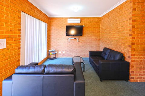 Abrolhos Reef Lodge - Hervey Bay Accommodation 6