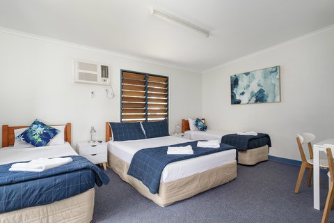 Tin Can Bay's Sleepy Lagoon Motel - Hervey Bay Accommodation 1