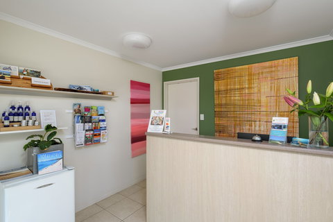 Tin Can Bay's Sleepy Lagoon Motel - Hervey Bay Accommodation 0