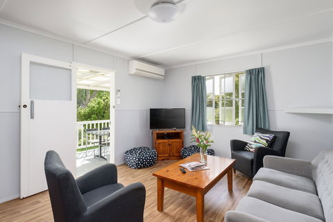 Tin Can Bay's Sleepy Lagoon Motel - Hervey Bay Accommodation 6